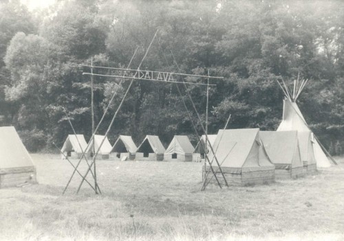 tabor-po-ronovcem-asi-1990.jpg